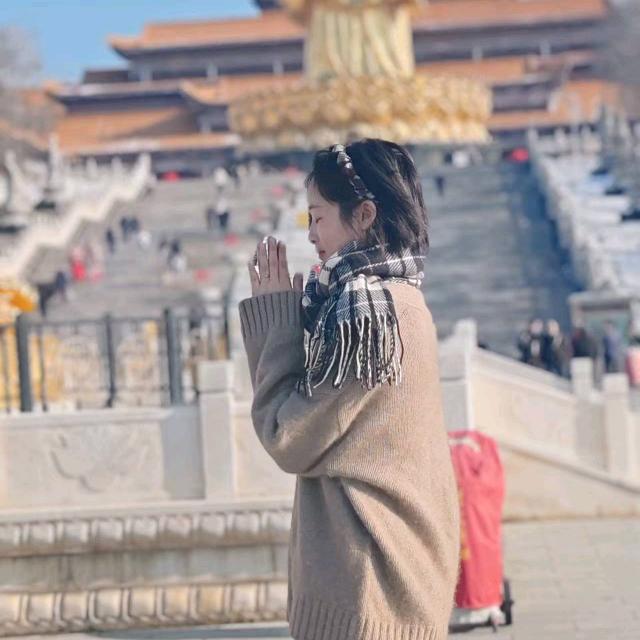 姐妹俩土豆粉（姐姐）