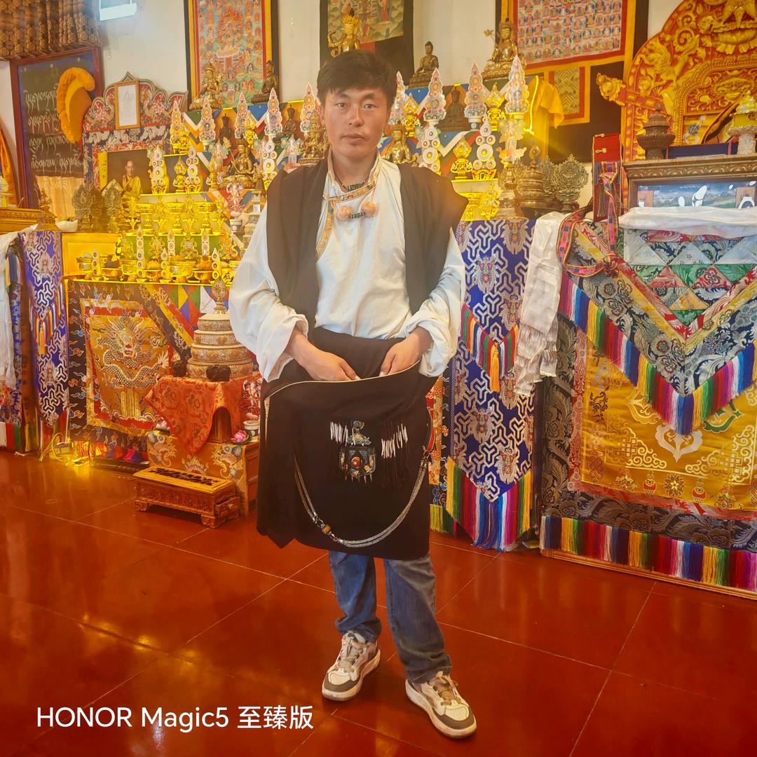 贡秋桑🙏🙏🙏