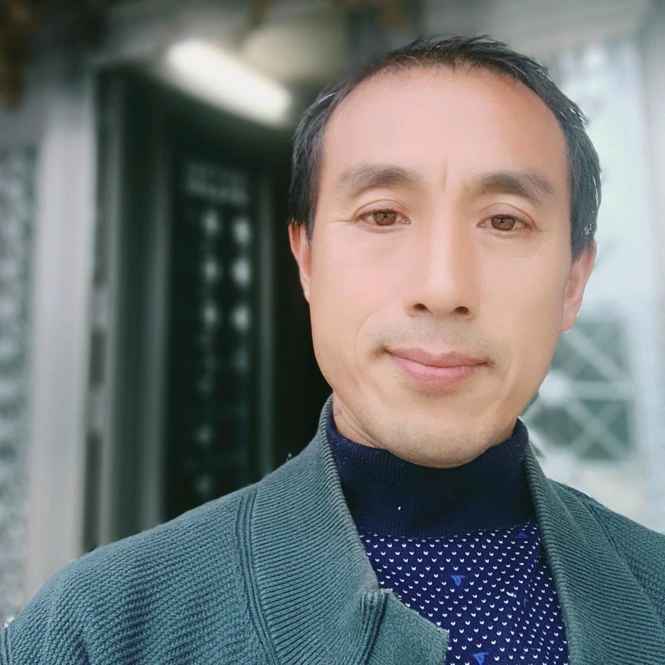 湖北恩施大山深处精神病！