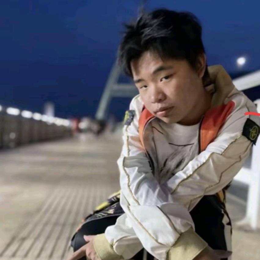 帅得睡不着💤