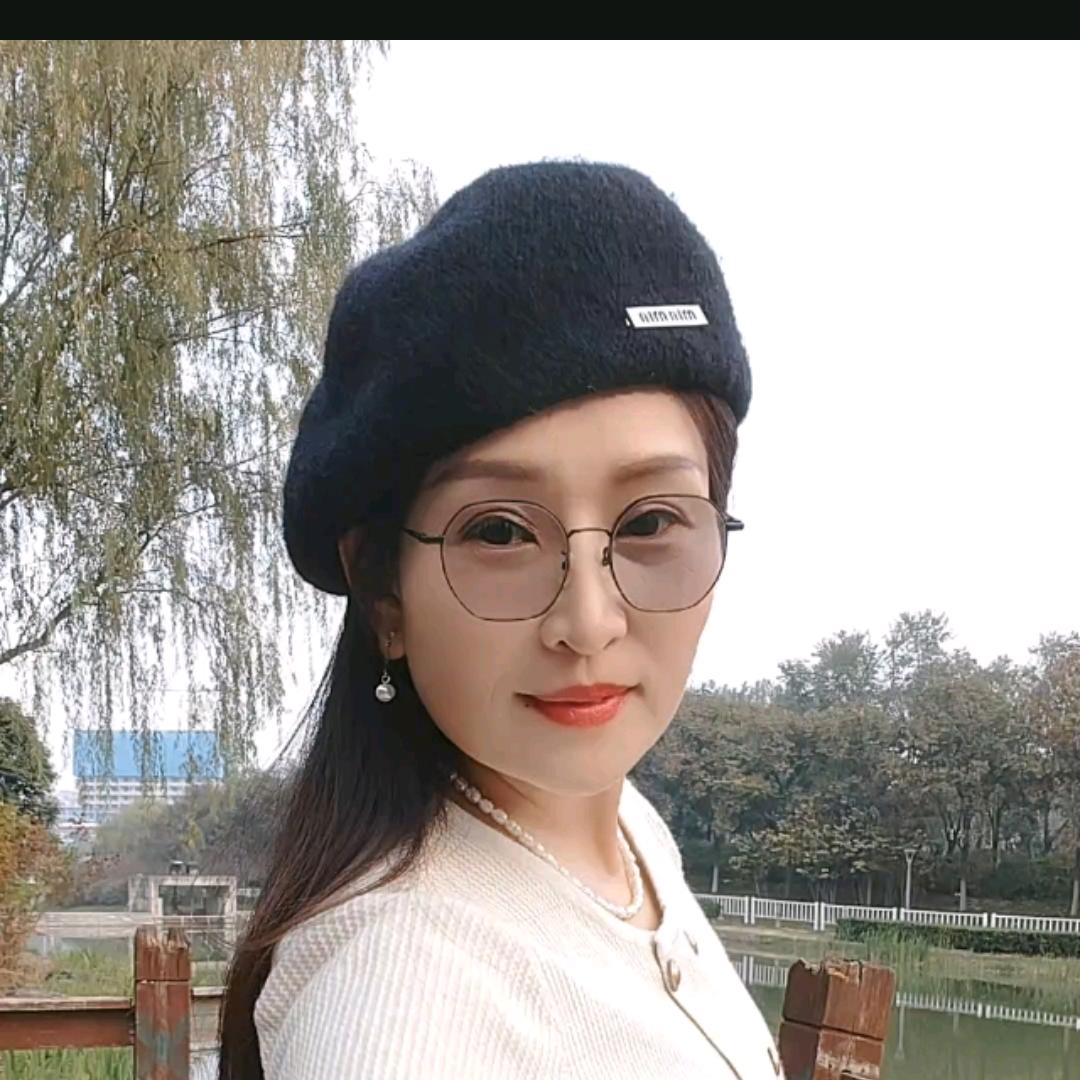 西西  爱美学