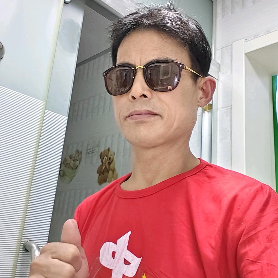 安徽合肥。毕（歌）爱吹管