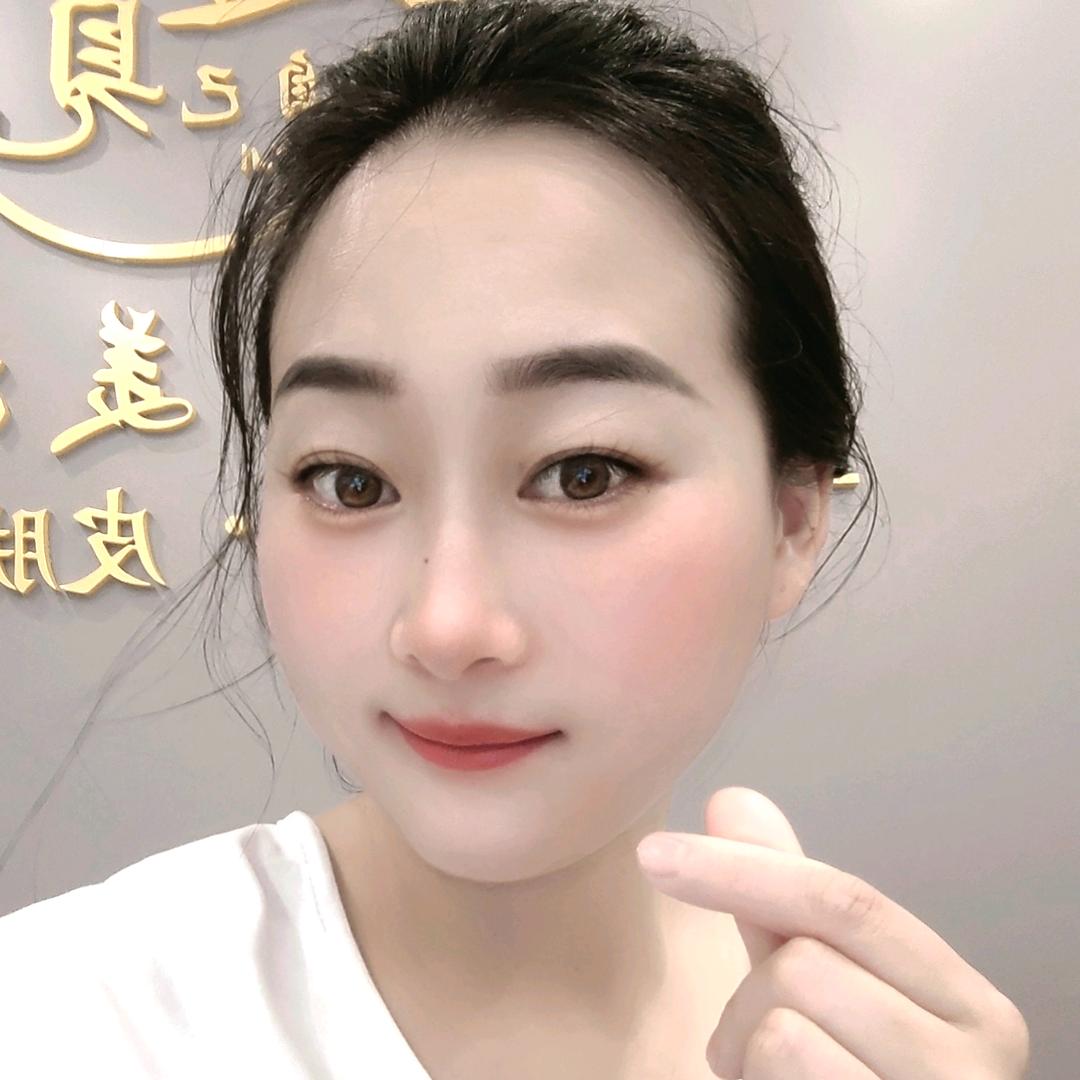 孔城丫丫美妆