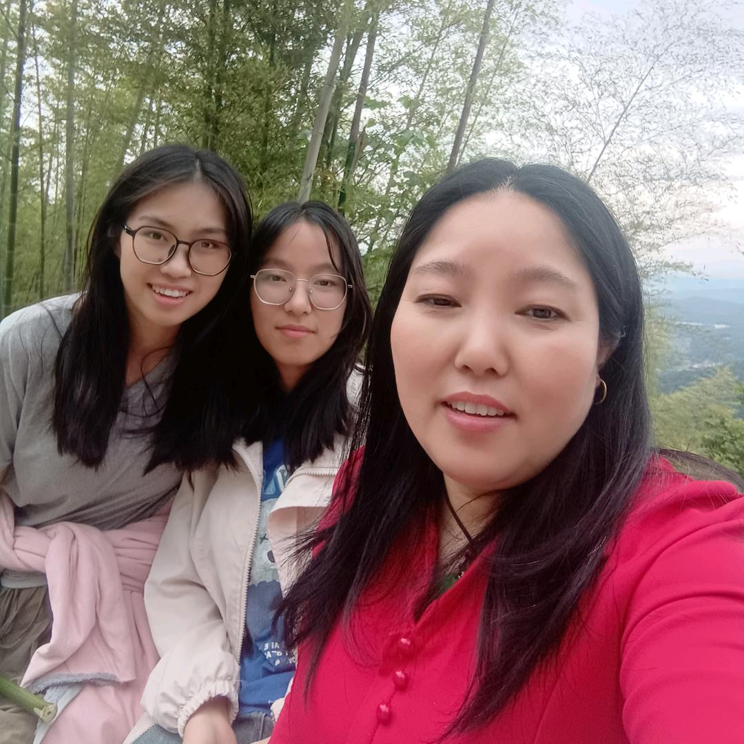 香水百合👨‍❤‍👨，