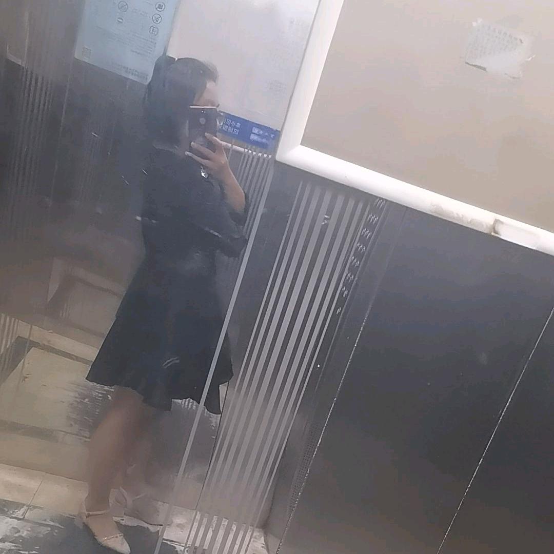 偏偏喜欢李