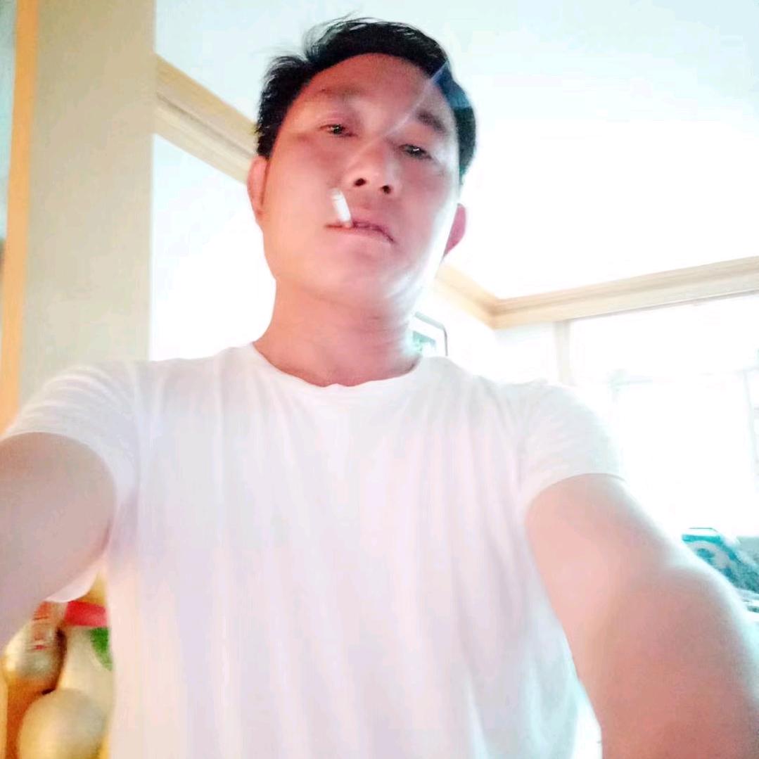 南开做建筑的单身坚持哥