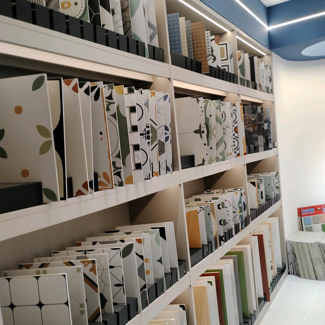 柏拉图瓷砖(仓库)