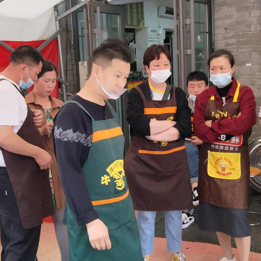 观山湖区何师傅餐饮管理