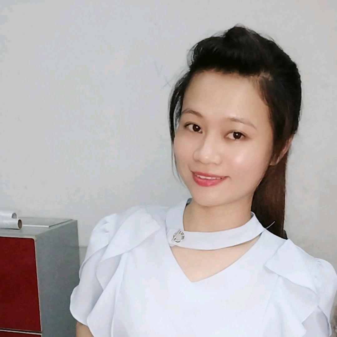 小云.