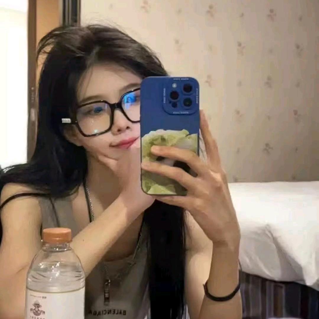 待她如初