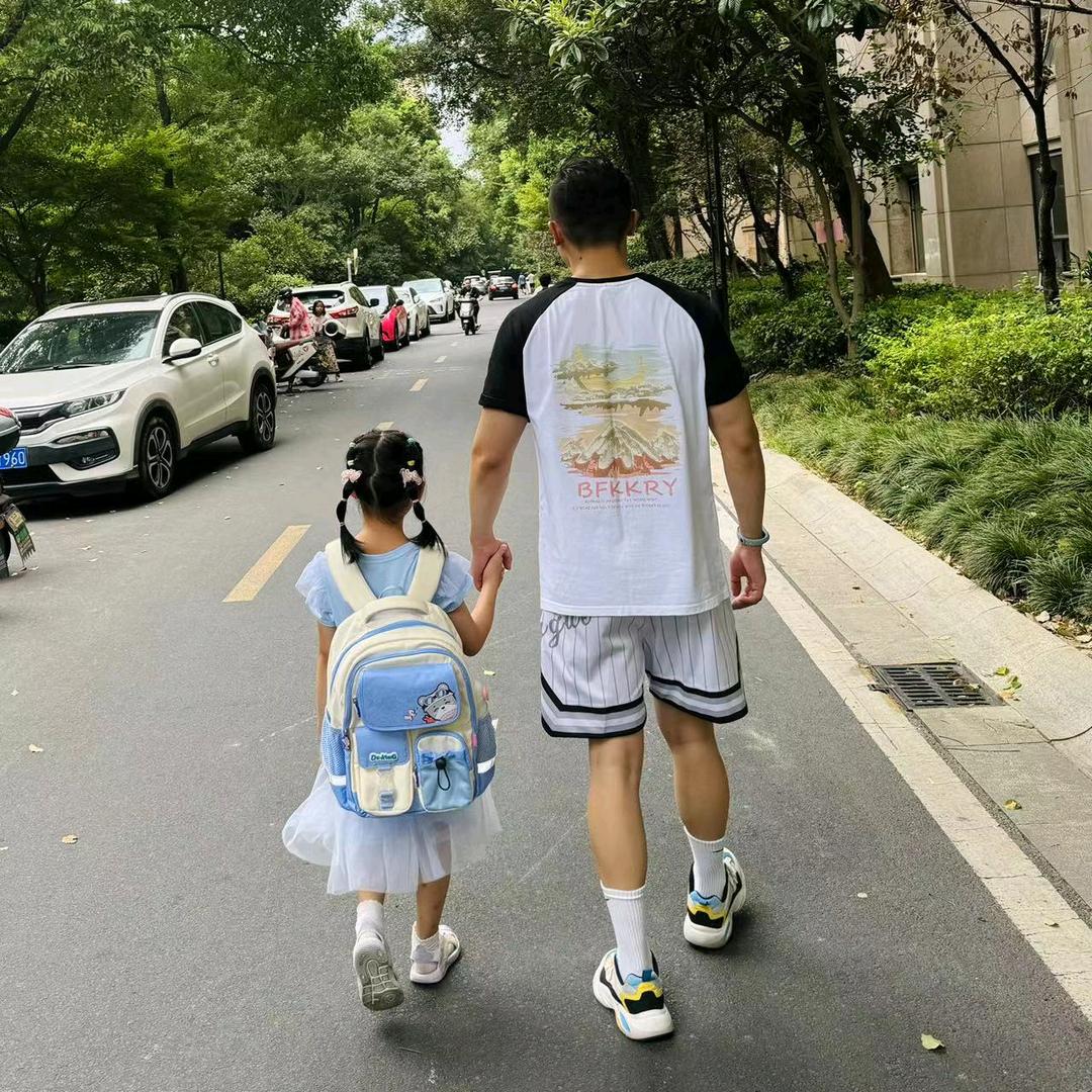 欣爸伴读