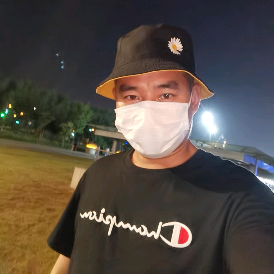 宅男一个