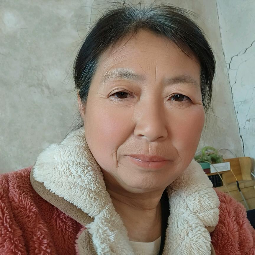 李芳