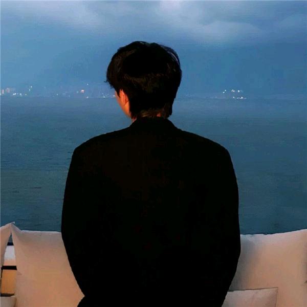 杯子里的茶39575