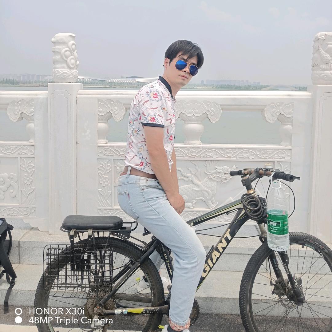 送你一朵小红花