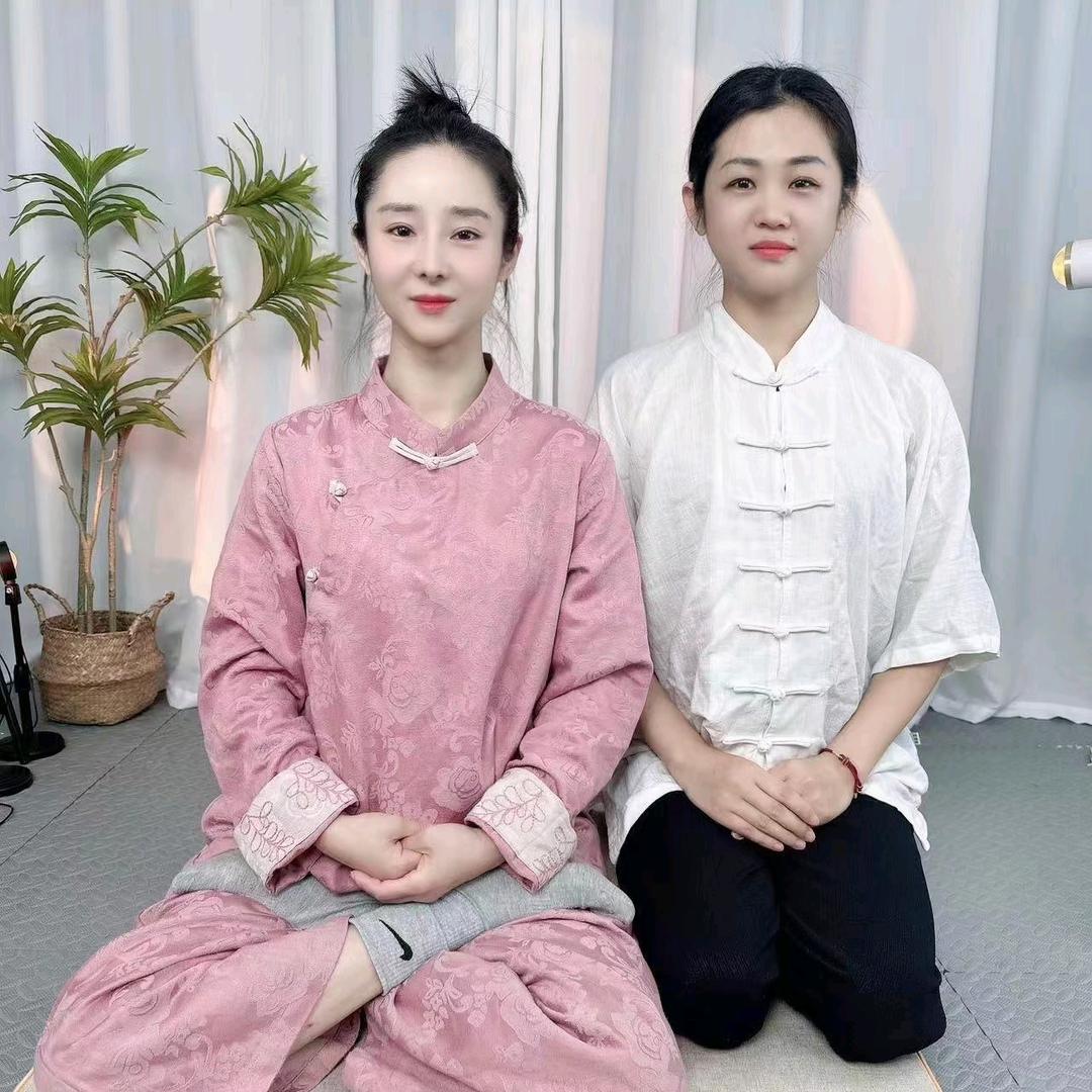 明镜双盘 德一打坐