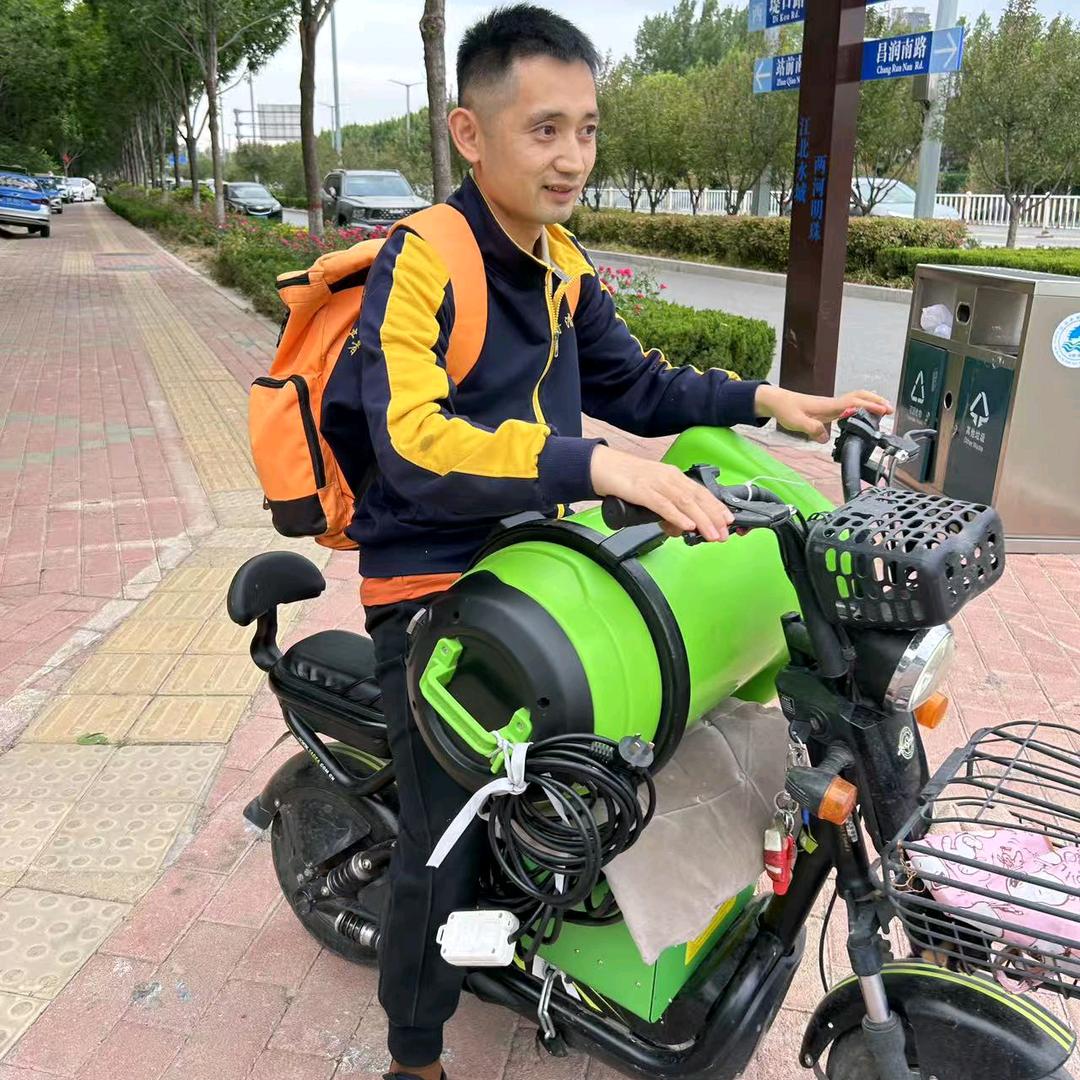 芳菲丽特小哥家政家庭环境清洁专卖店
