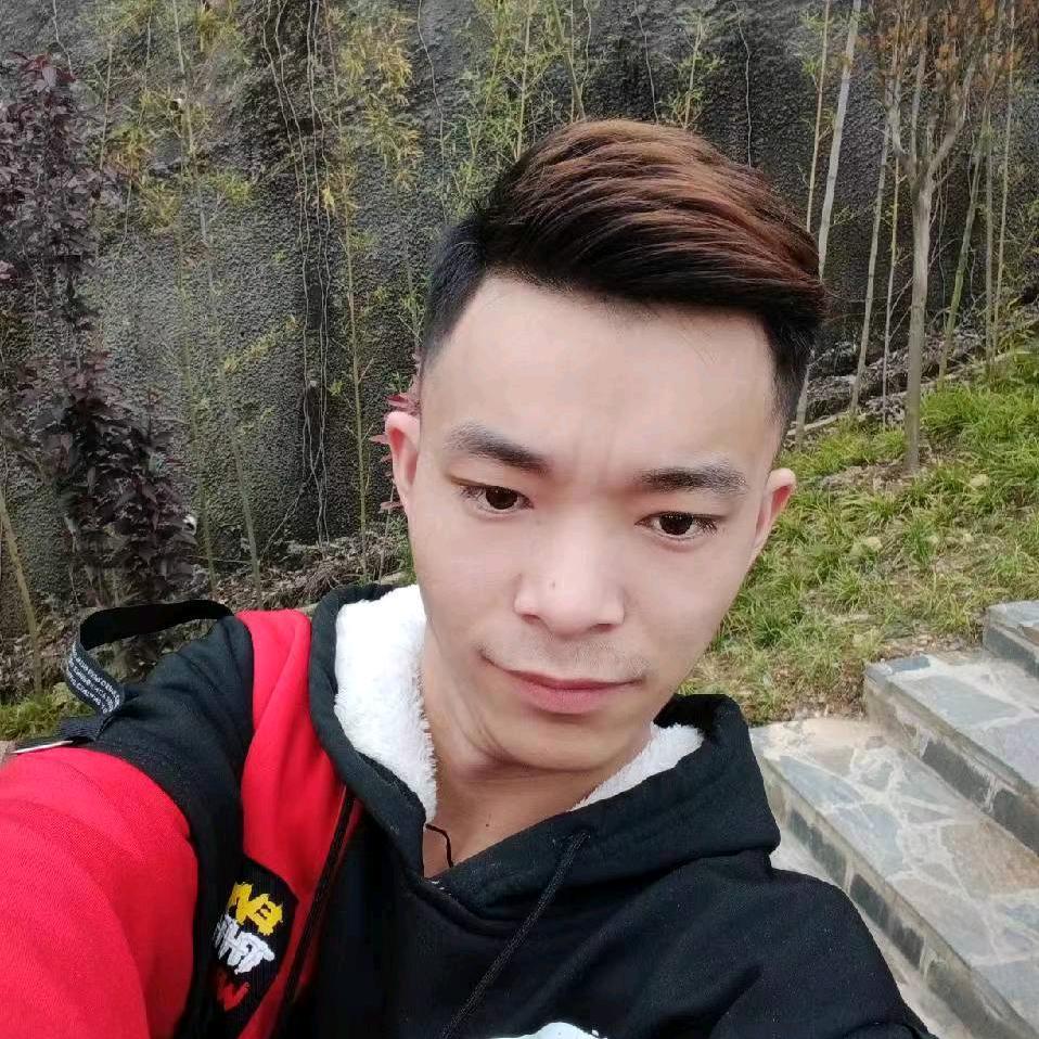 晓明.