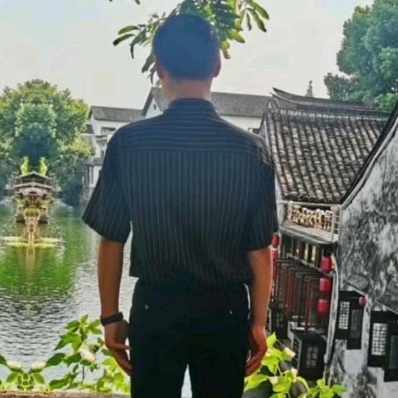 林SirI赤兔马健身首席福利官