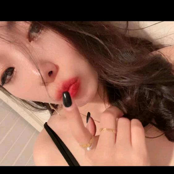 美娜娜