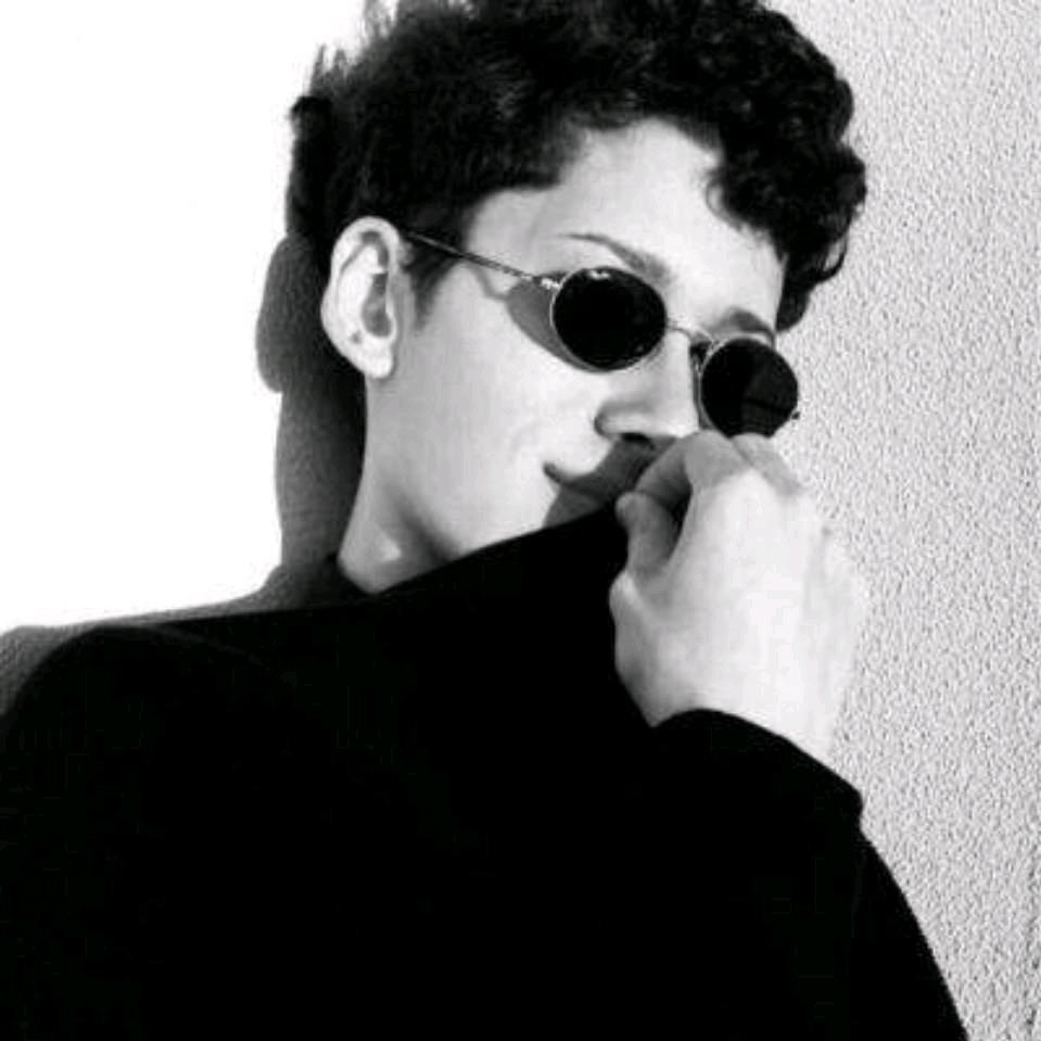 拿相机的蛐蛐er