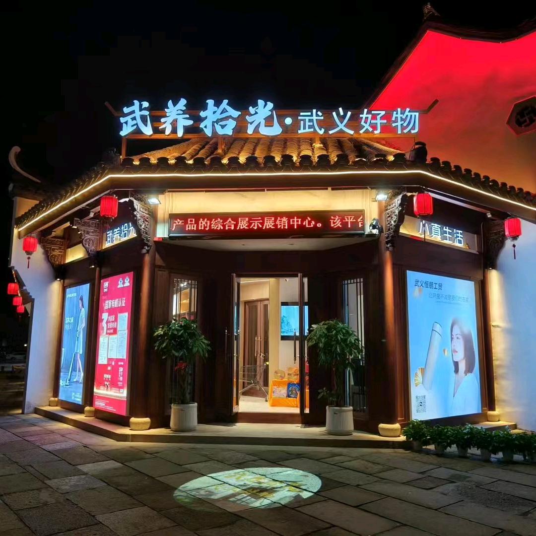 陆阿姨