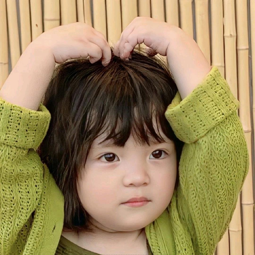 佳佳( ﹡ˆoˆ﹡ )