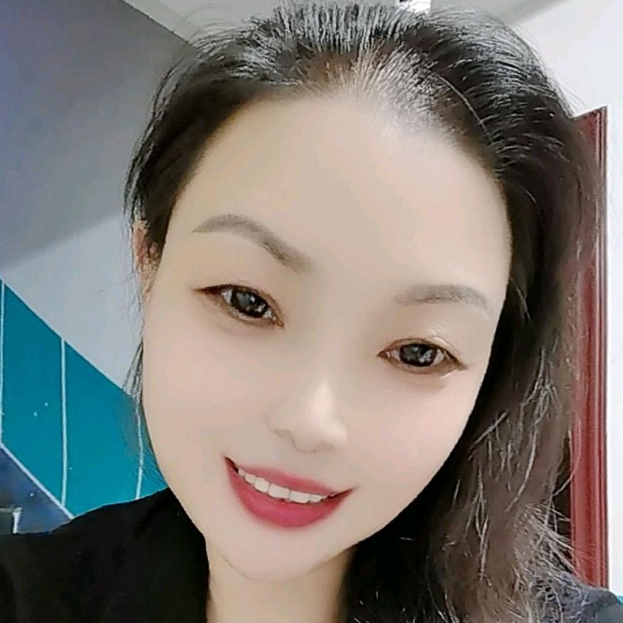 彩云（走路主播）