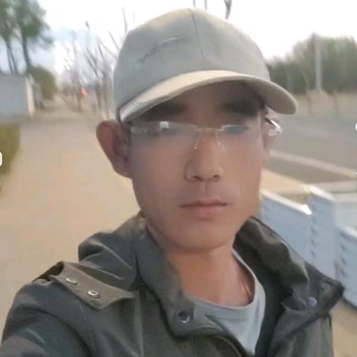 真棒潜水的都出来，群主要发红包了