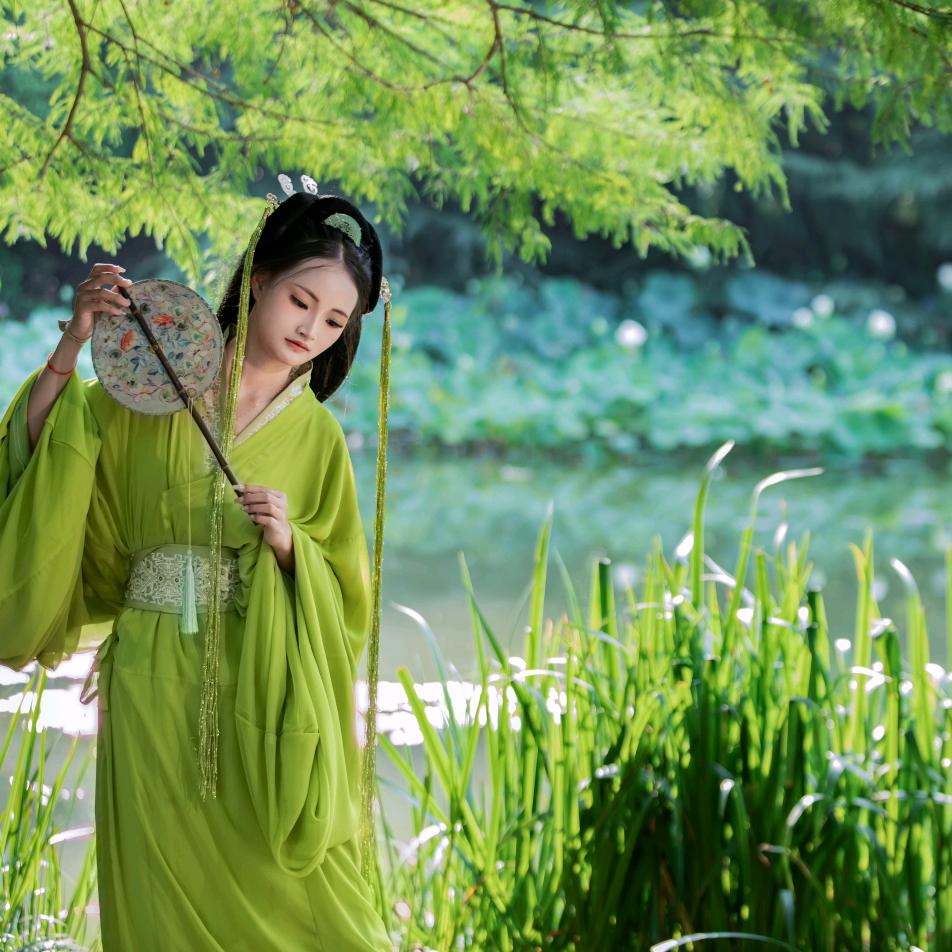 爱玩的仙女