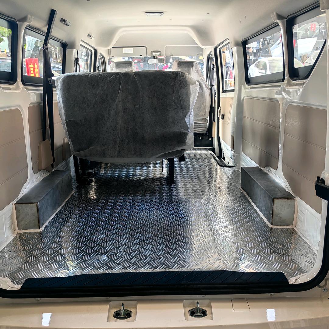 广州通益姚仔 面包车车厢改装升级