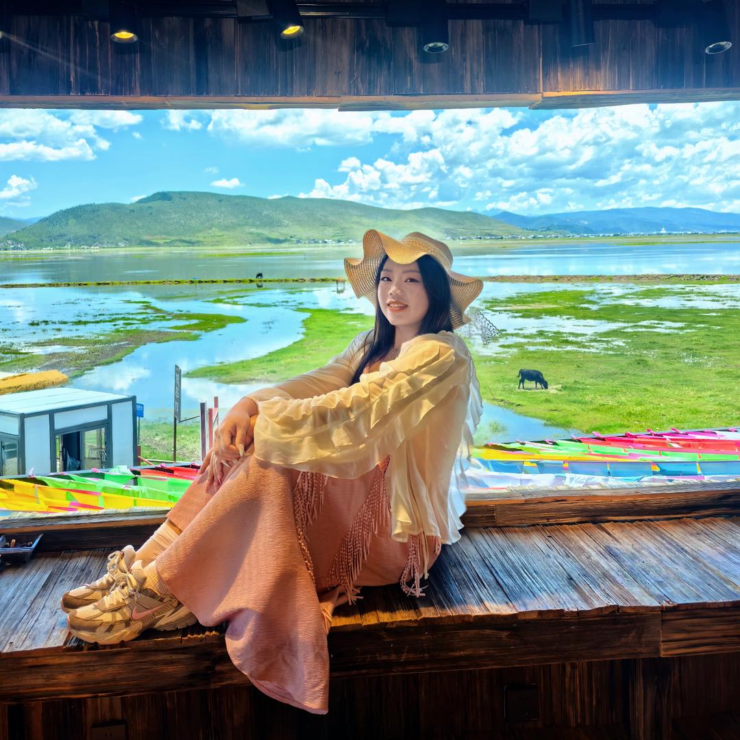 Tong Li.*❀