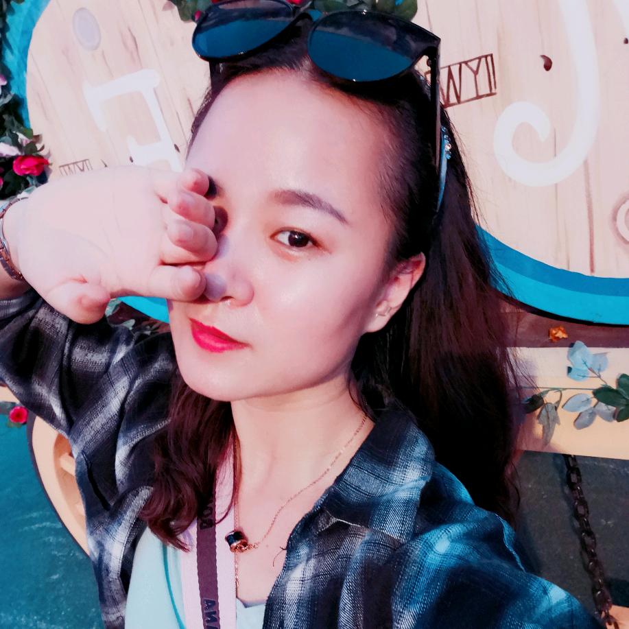 嘉宝（每晚十点左右开播）