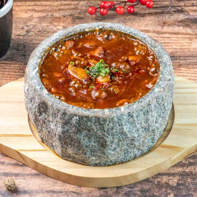 灵丘特色石锅居