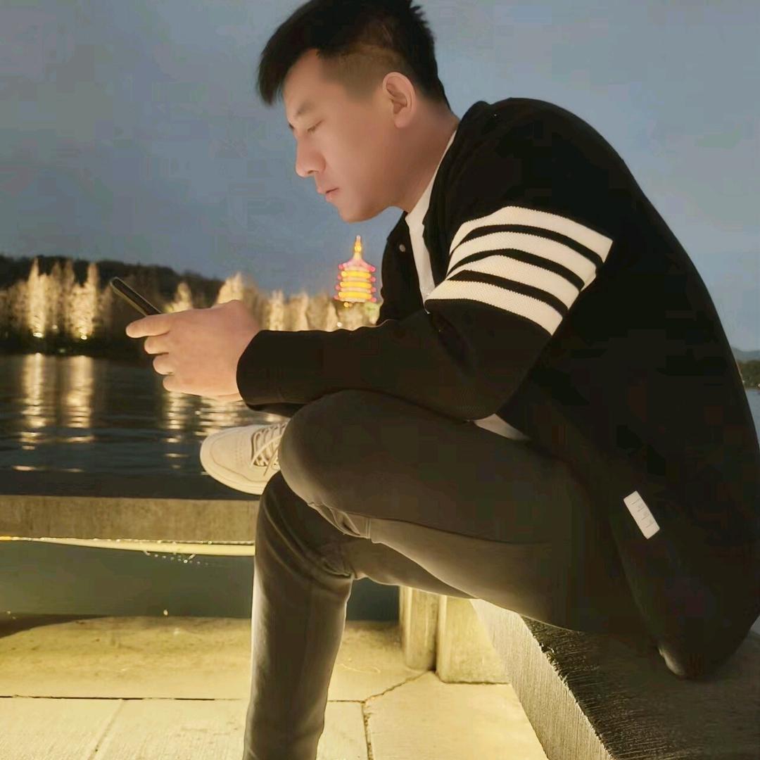 许鋲