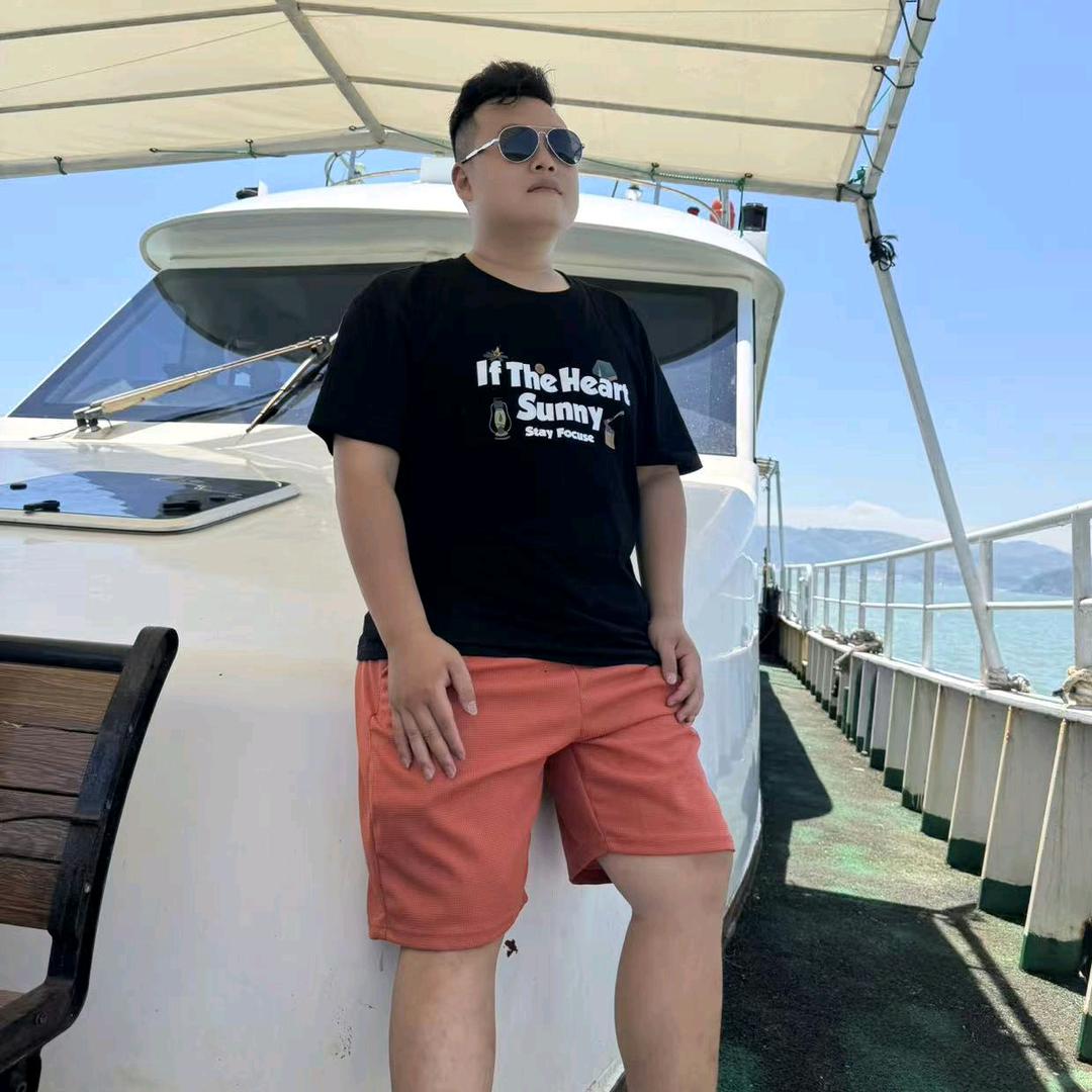 重生之我在服装行业当牛马😡