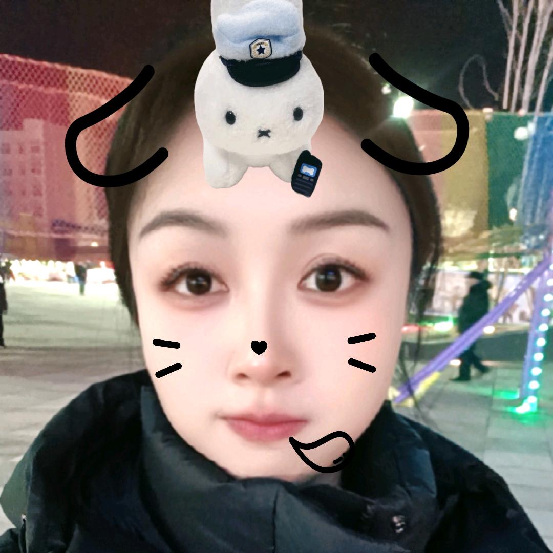 静静在这呢👧