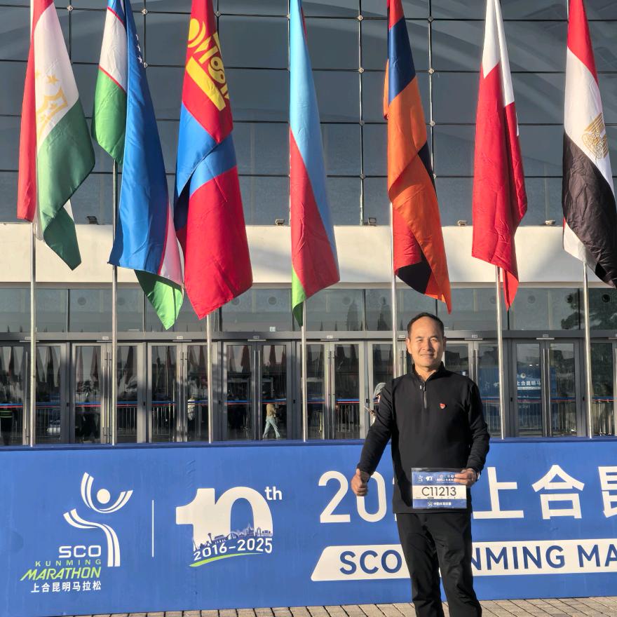 慢跑的蜗牛！我们永远在路上！