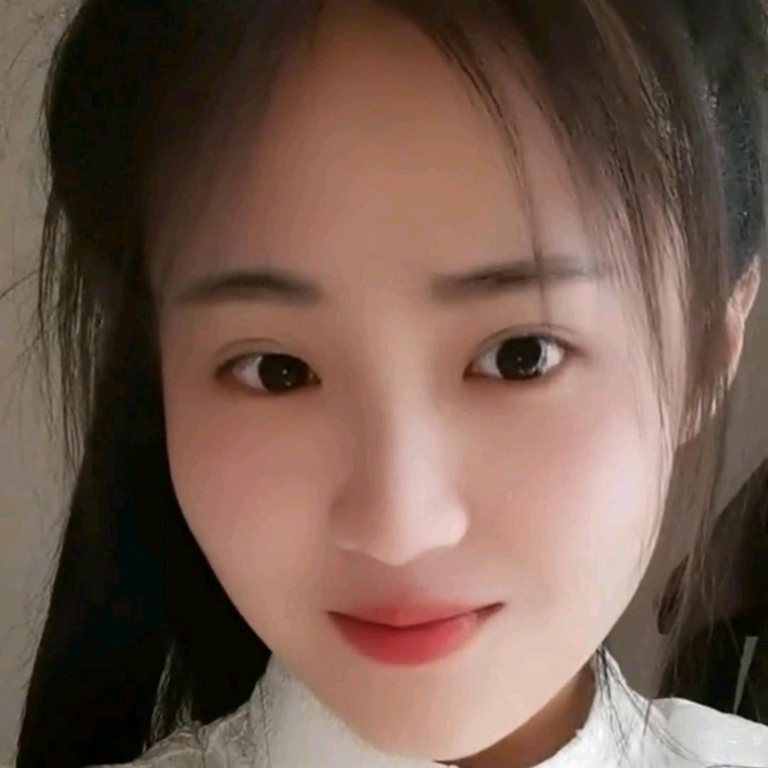 嫣然一笑💄