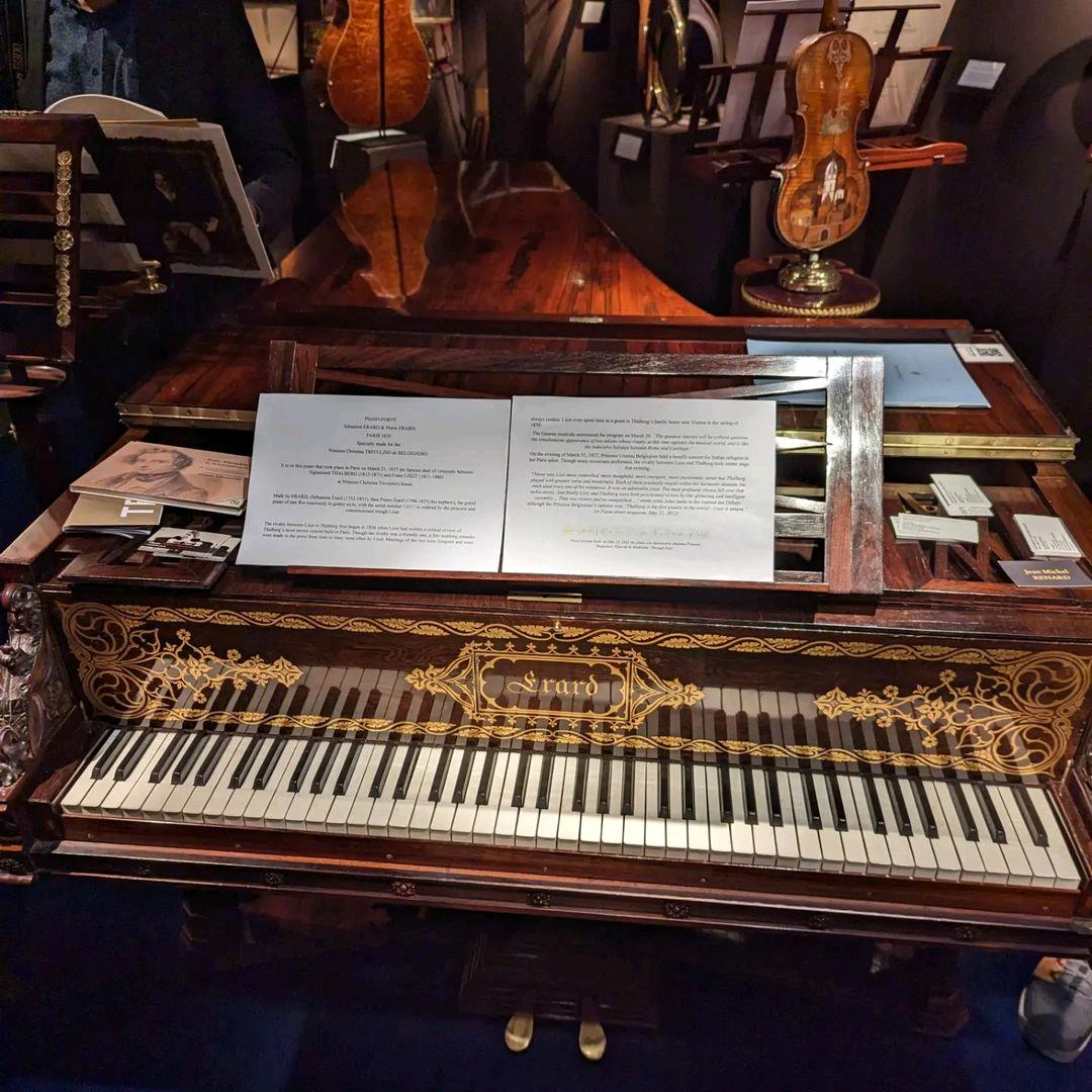 阳光开朗大男孩