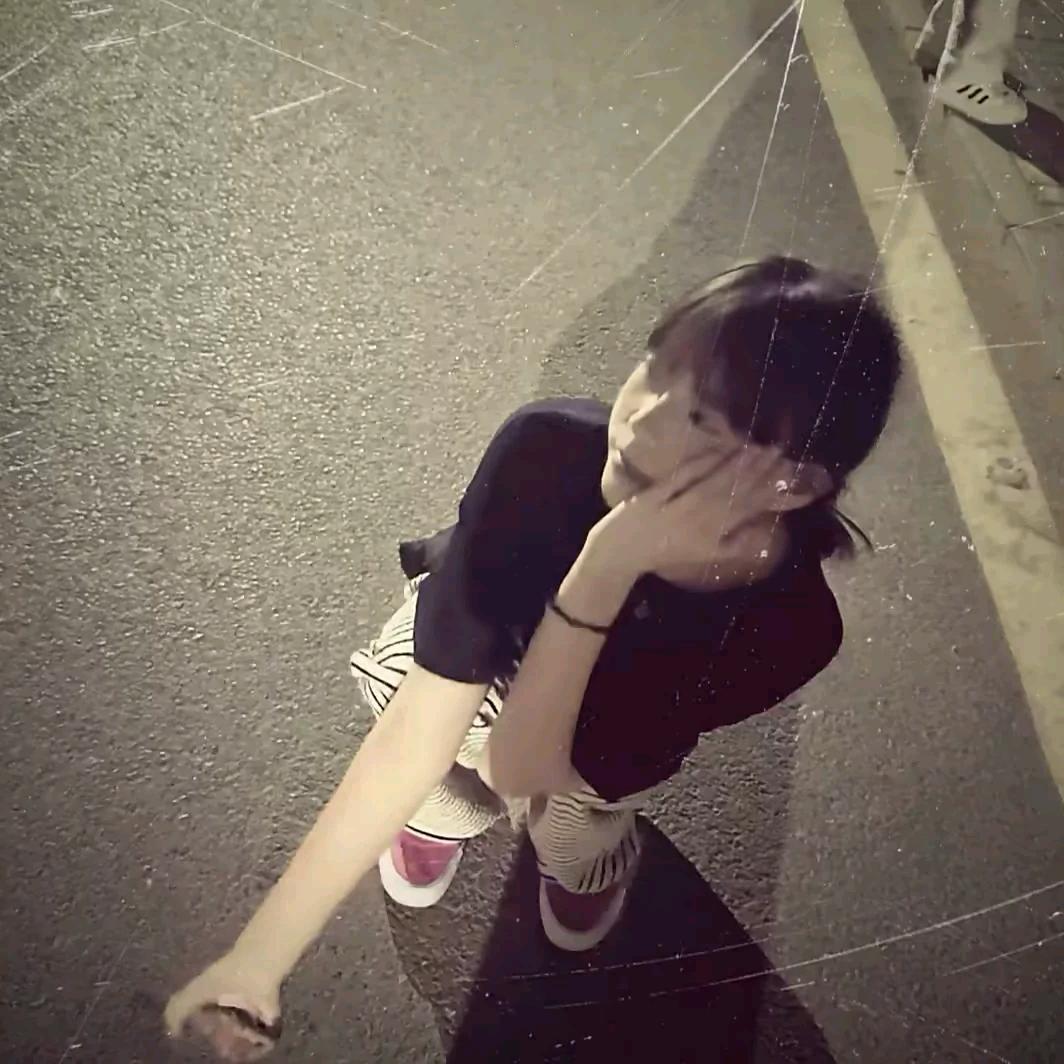 . ^ G🥥