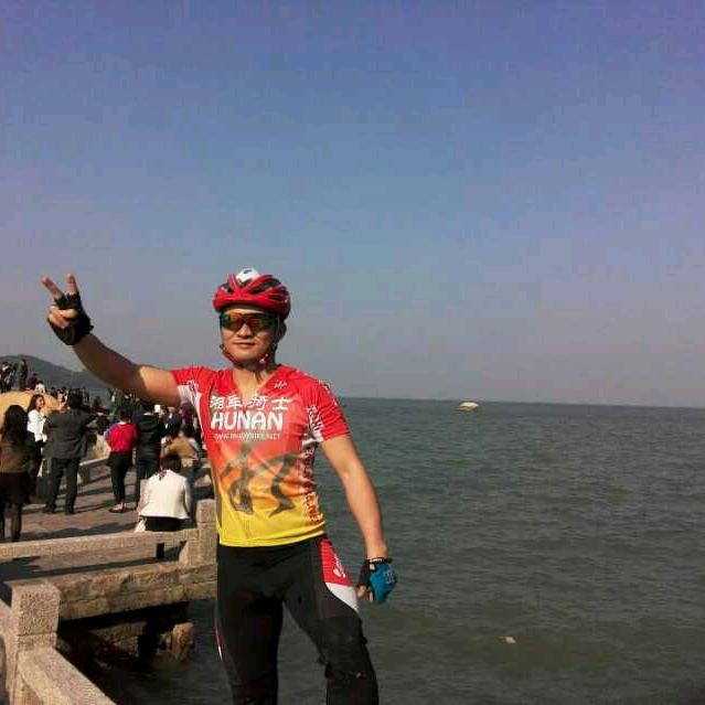 黑曼巴（阿佳）