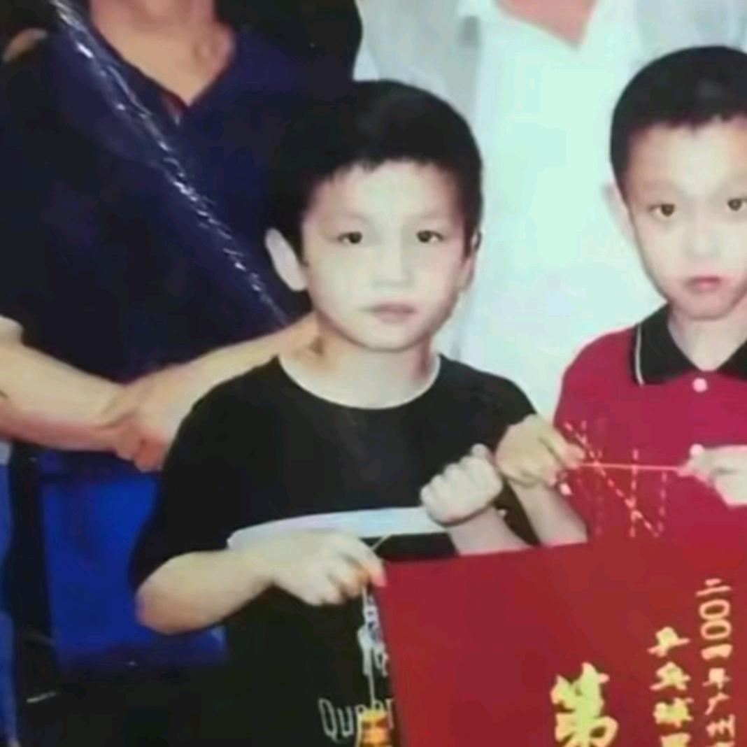 我爱吃鸡蛋灌饼加肠加辣条