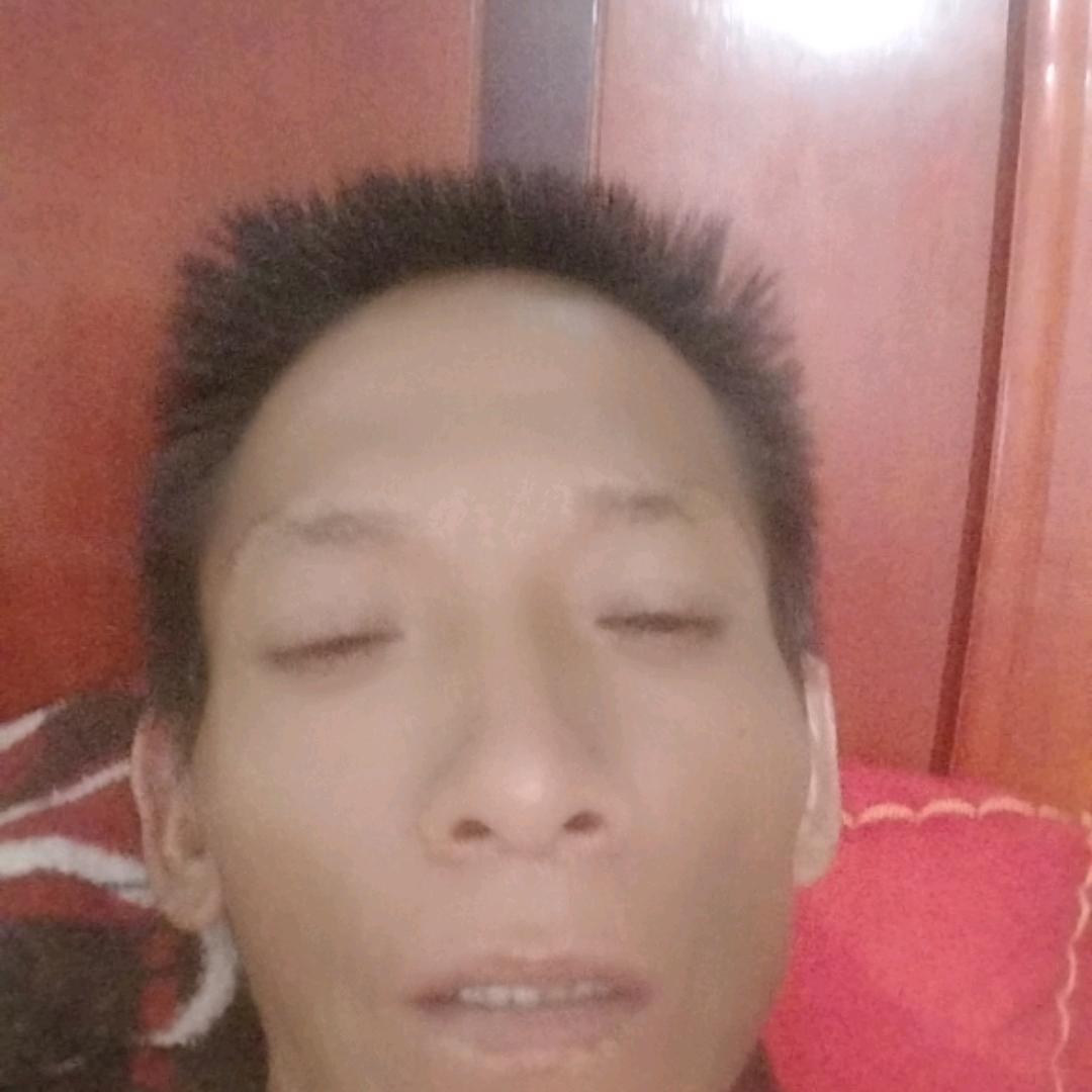 哥单一人