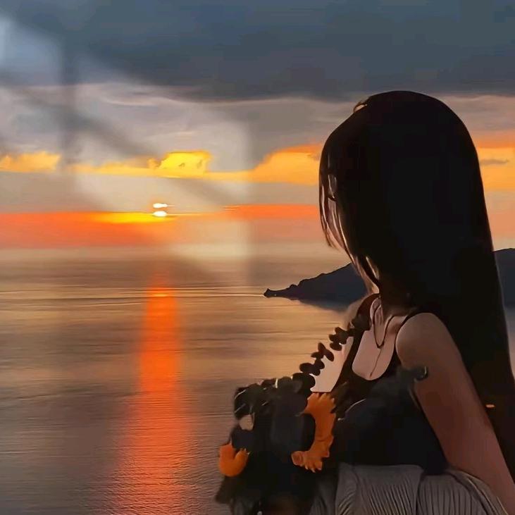 づ雨落倾晨@