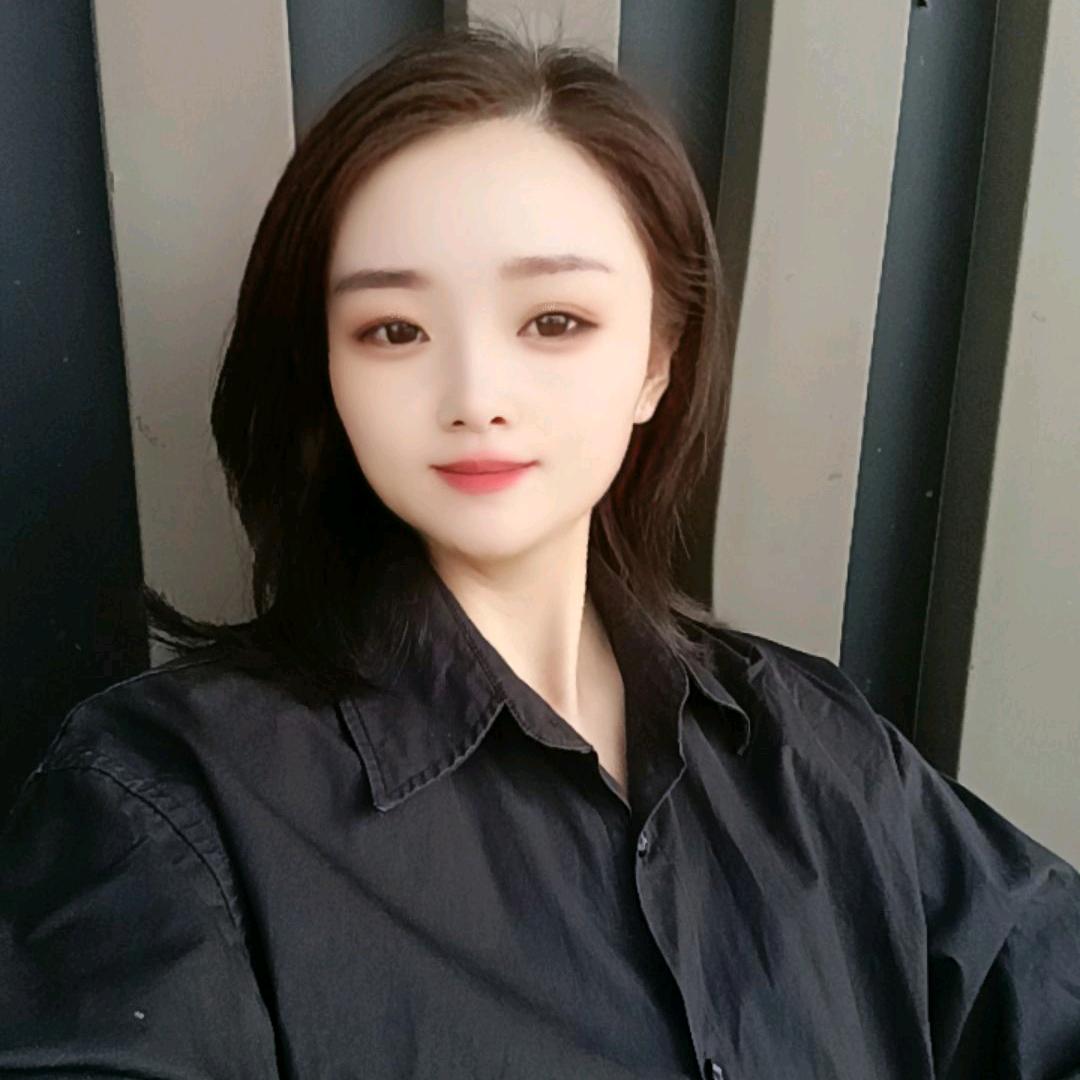 柒月