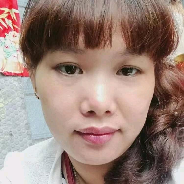 覃艳蕉的MC