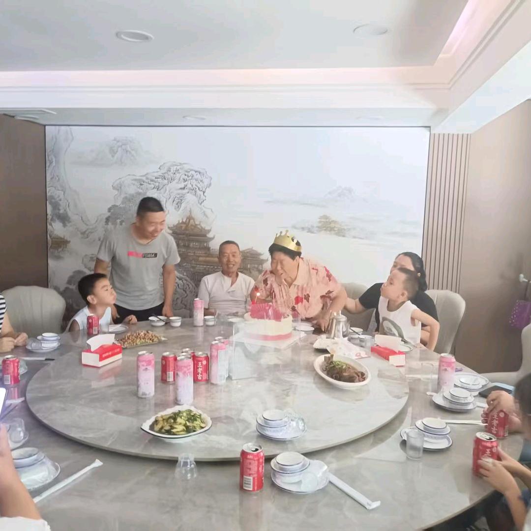 用户1698664456994