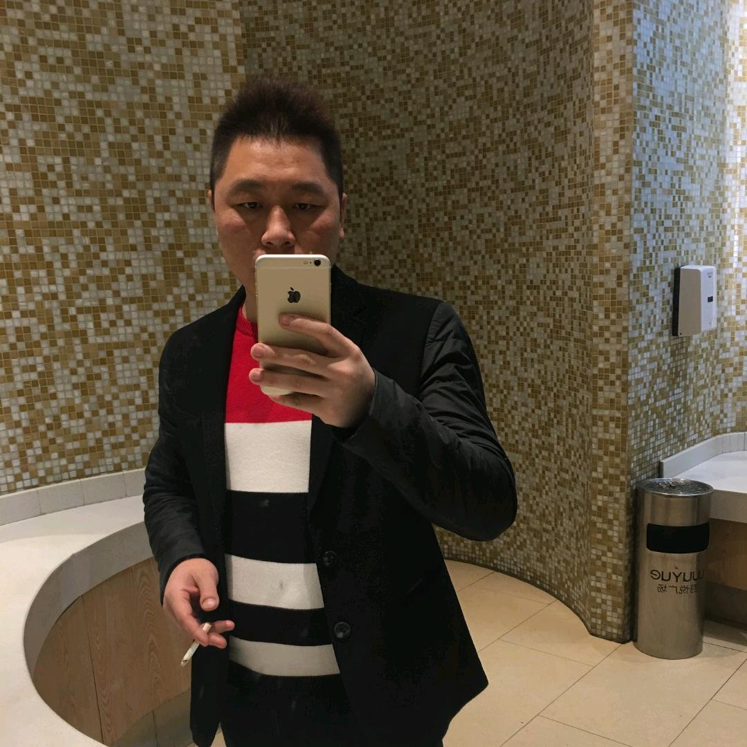 皇三