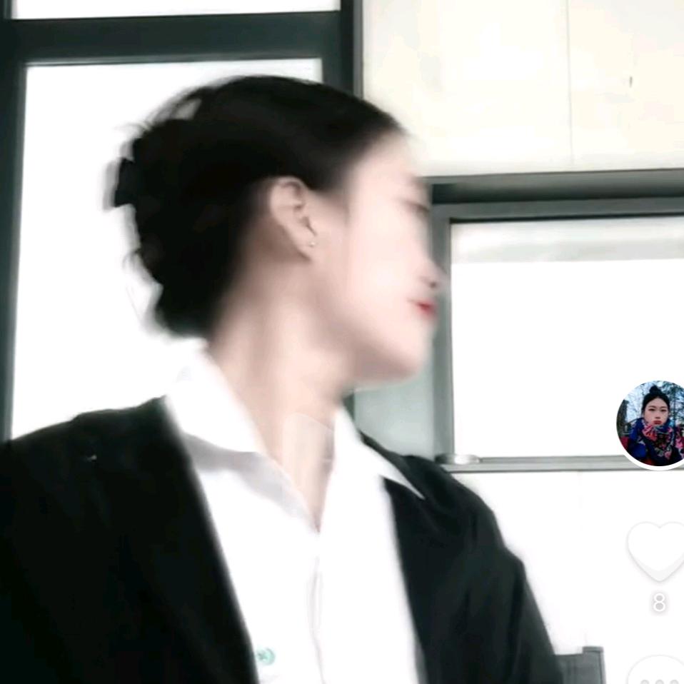 是笑笑吖